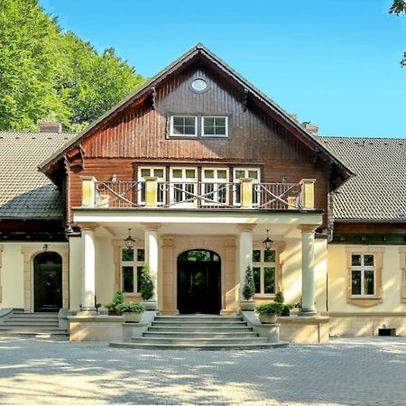 Hotel "Dworek Lesniczowka" Wodzisław Śląski Bagian luar foto